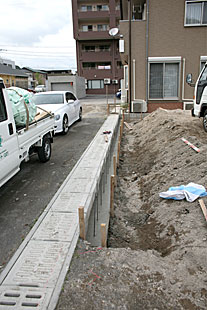 内部・ブロック塀下地2