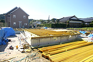 外観・基礎全景