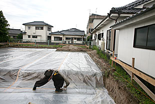 外観・基礎下防水施工4