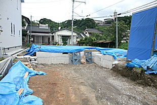 外観・基礎全景