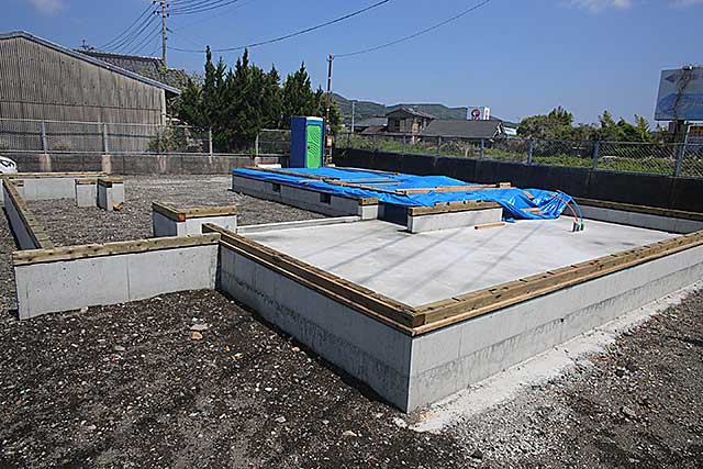 外観・基礎と土台1