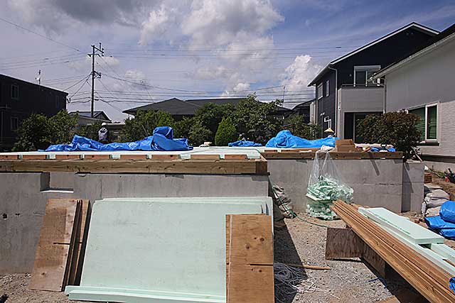 外観・基礎と土台