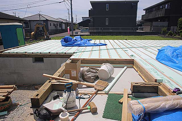 外観・玄関土間