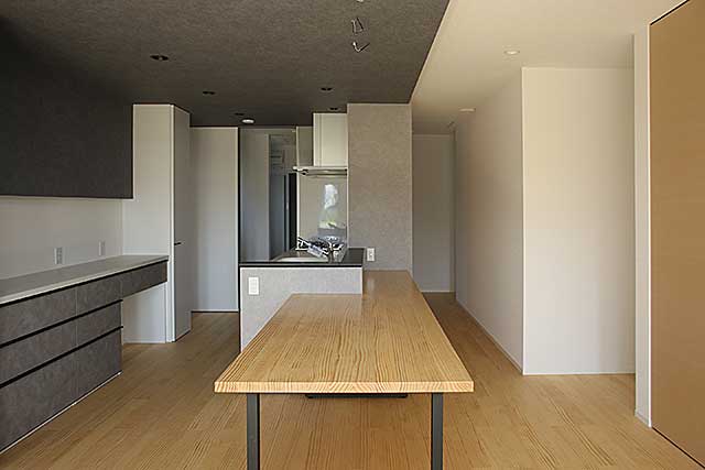 内部・ダイニング1