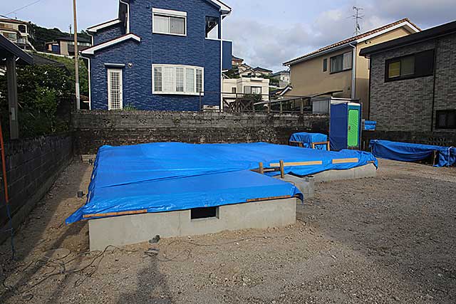 外観・基礎全景2