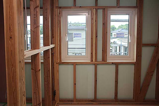 内部・2階 居室下地施工1