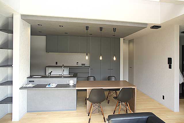 内部・ダイニング2