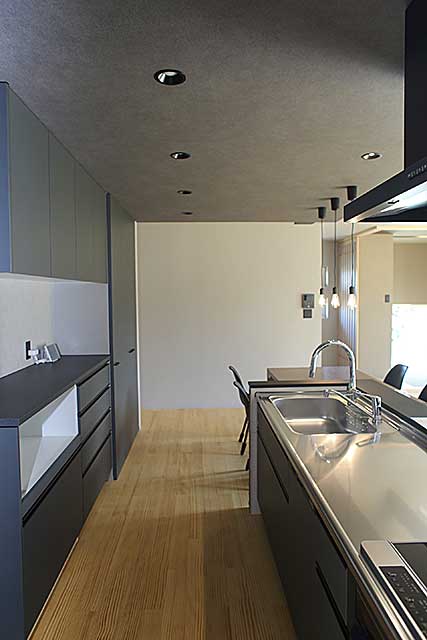 内部・キッチン2