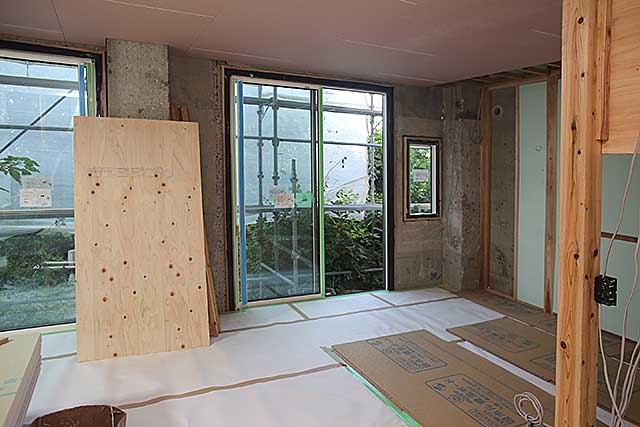 内部・リビング下地施工3