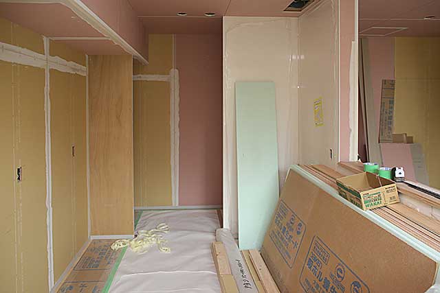 内部・キッチン下地施工1