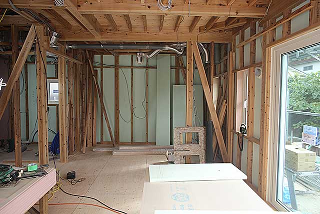 内部・リビング下地施工4