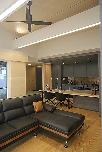 内部・リビングとダイニング2