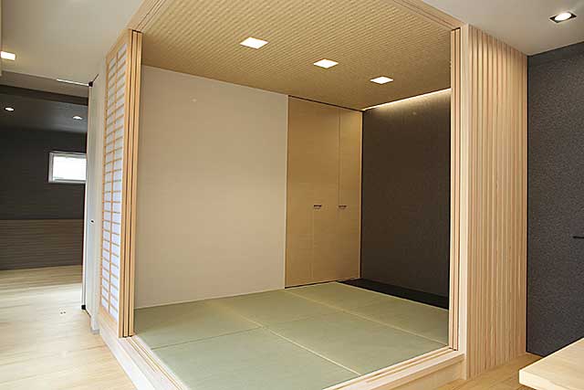 内部・和室2