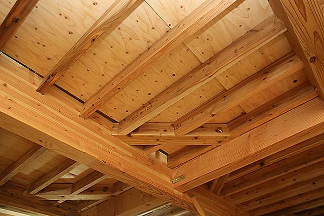 内部・天井構造と火打梁