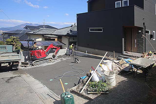 外観・アプローチ施工2