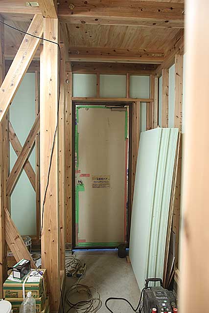 内部・玄関下地施工