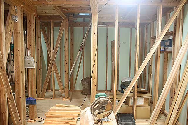 内部・1階 構造躯体1