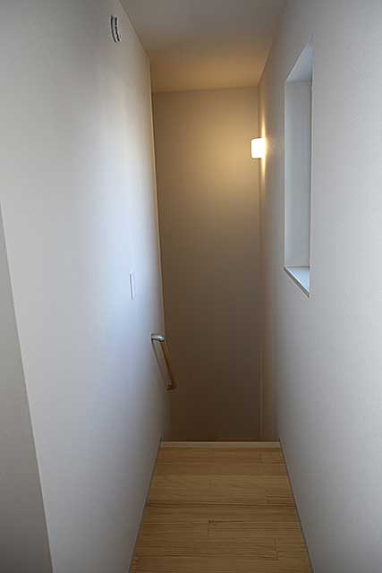 内部・3階 階段