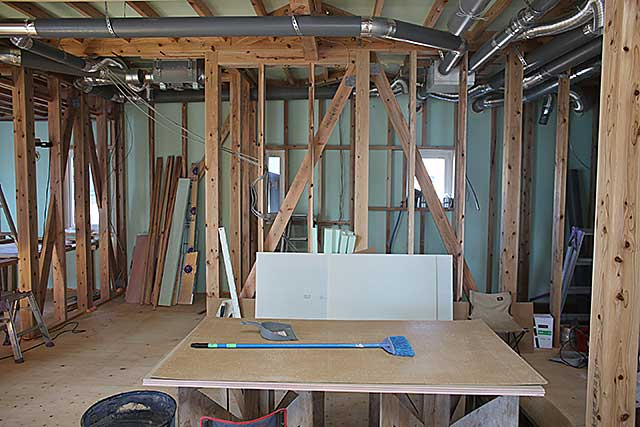 内部・リビング下地施工3