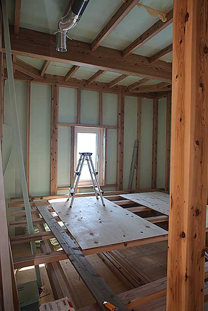 内部・天井施工と断熱構造