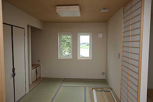 内部・和室1