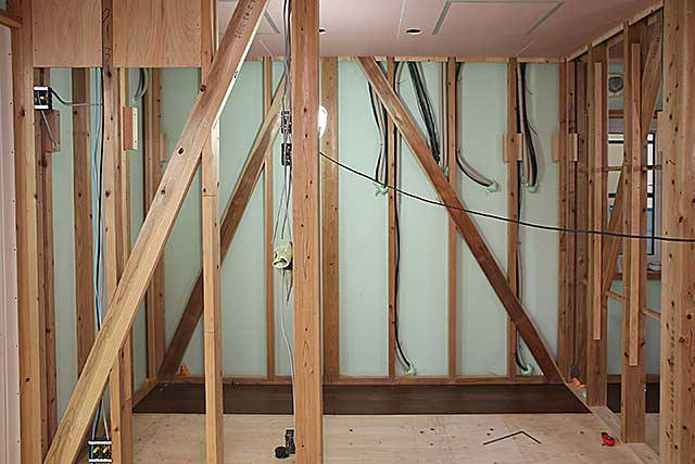 内部・耐震筋交い