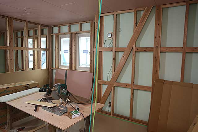 内部・2階 居室下地施工3